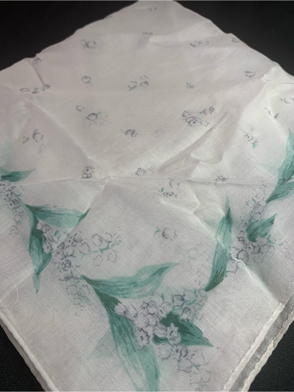 Dior Floral Mini Scarf in White and Green - Picture 14 of 16